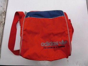 T【3そ-92】【60サイズ】▲adidas アディダス/ショルダーバッグ/スポーツバッグ/※変形・傷・汚れ有