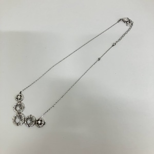 SWAROVSKI　スワロフスキー　ネックレス　シルバーカラー