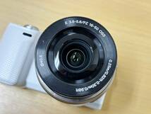 良品 SONY α NEX-5T ミラーレス一眼カメラ SELP1650(E PZ 16-50mm F3.5-5.6) レンズ 中古_画像3