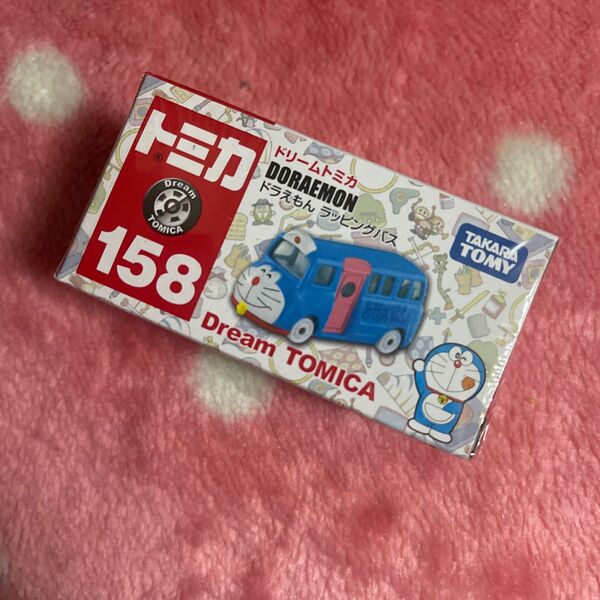 新品 ドリームトミカ ドラえもん ラッピングバス