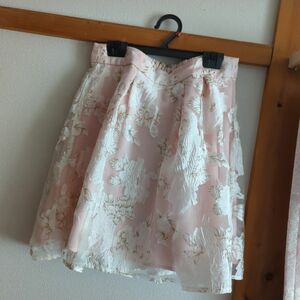 ピンク　花柄 スカート