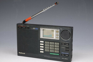 【TO】National ナショナル RF-B60 FM-LM-MW-SW-AIR PLL SYNTHESIZED RECEIVER 通電確認済み 現状品 BCLラジオ 