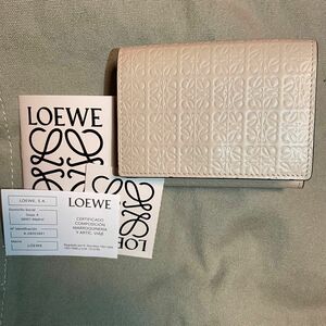 LOEWE リピートトライフォールド ウォレット (エンボスシルクカーフ) ライトオーツ 財布