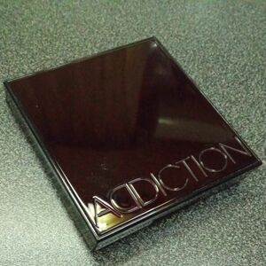 ADDICTION アイシャドウ ケース パレット 