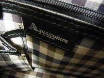 美品☆Aquascutum アクアスキュータム レザー セカンドバッグ ハンドバッグ 裏地チェック柄 ブラック 日本製 1円スタート_画像4