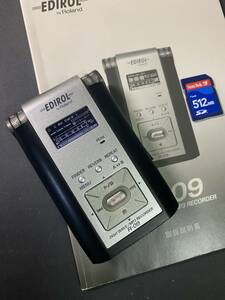 Roland 24bit WAVE/MP3 RECORDER R-09 付属品取扱説明書、専用ACアダプター、USBケーブル（mini-B）、SDカード＊外見にダメージ・完動品