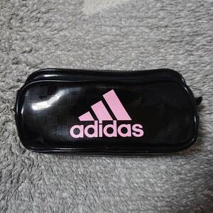 ☆ adidas アディダス ソフトペンケース