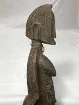 アフリカ　女性　木彫り　人形（幅約8ｃｍ×8ｃｍ×高さ約35ｃｍ）中古　長期保管品　天然木　飾り物　置物　インテリア　民芸品　現状品_画像8