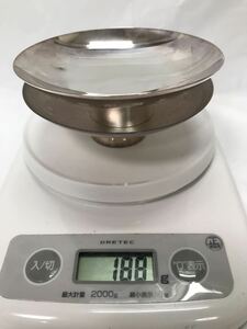 純銀製　銀杯（92ｇ・96ｇ/計188ｇ）2個セットで　刻印あり　中古　長期保管品　共箱　現状品