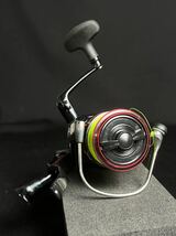 ダイワ シグナス DAIWA CYGNUS 2500LBD BITURBO MAGSEALED レバーブレーキ スピニングリール 中古品■兵庫県姫路市発 A2_画像4