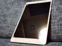 docomo dtab Compact d-01J ゴールド Huawei製 android タブレット 8インチ ケース付_画像2