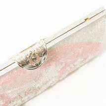 ビーズバッグ ホワイトxピンク ハンドバッグ ミニバッグ シルバー金具 綺麗め 花柄デザイン セレモニー 上品 bag 鞄 婦人 女性 レディース_画像3