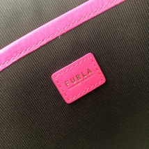 【希少 美品】FURLA（フルラ）クラッチバッグ 白 USED （布袋付き）_画像8