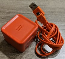 JBL 3 charge　ポータブル　スピーカー　防水　小型でパワフル　充電器つき　アウトドアやパーティーに_画像9