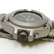 ○T23122206　CASIO　カシオ　MR-G　チタン　右腕用モデル　MRG-120T-1A　ケース入　予備駒　G-SHOCK　黒色文字盤　メンズ　腕時計　動作中_画像3