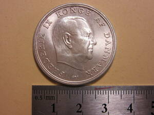 ８、デンマーク　５KRONER銀貨　１９６４年　１６，９９ｇ