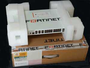 【R05UTM155】FORTINET/UTM FG-100E ライセンス：切れ 初期化済/FortiGate-100E【補償付き】専用箱　付属品付き