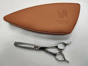トギノン　TOGINON　QUEEN　Type-R　セニング　スキバサミ　5.8インチ 　美容師　理容師　メガネ　