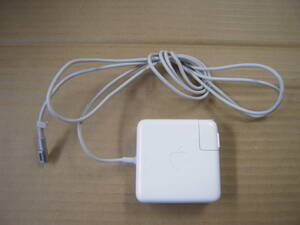 Apple 60W MagSafe Power Adapter 　Model： A1344　（3）