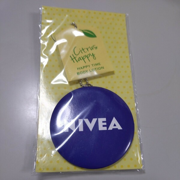 ★非売品「ニベア（NIVEA）青缶ミラー＆香りケース」