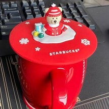 スターバックス 　レッド　雪　ベア シリコン 立体蓋 スタバ　プレゼント　海外限定品　日本未発売　タンブラー　クマ　マグカップカバー_画像2