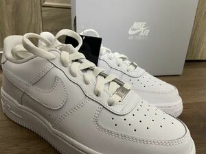 即決NIKE AIR FORCE1 LOW LE 23.5cm 新品国内正規品