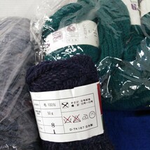 g_t P998 毛糸　段ボール　いっぱい♪　まとめ売り♪　編み物　小物作り　楽しみませんか♪　ホビー　カルチャー　途中使い有ります。_画像5