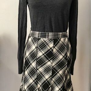 real richeリアルリッシュ モノトーンチェックフレアースカート サイズ38 M