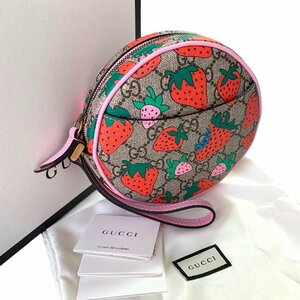 未使用 GUCCI グッチ リストウォレット ストロベリー プリント GGスプリーム