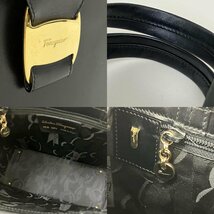 Salvatore Ferragamo ヴァラ金具　2WAY レザー ハンド ショルダーバッグ 黒 ヴィンテージ フォーマル_画像9