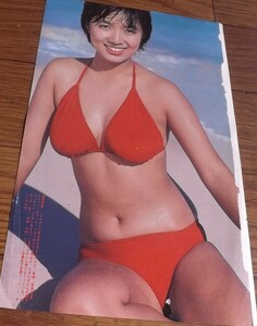 ◆70年代女優【榊原郁恵①】 水着5ページ切抜き　送料140円