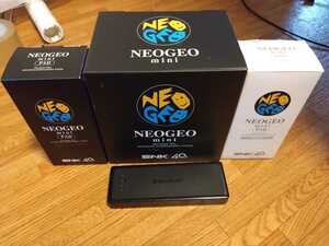 NEOGEO mini 中古 正常動作品 ネオジオミニ PAD パッド コントローラー 2個とモバイルバッテリー付き SNK KOF