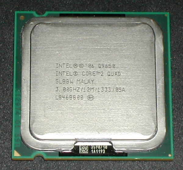 傷あり　Core2 Quad Q9650　LGA775 SLB8W