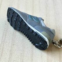 未使用 NEW BALANCE 1400 Sneaker type Keyholder ニューバランス1400 スニーカー型キーホルダー USA アメリカ東海岸 ランナーズ・ワールド_画像8