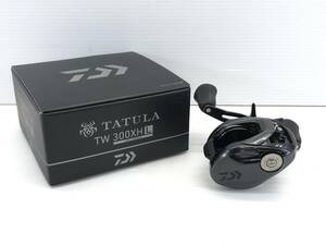 □ 良好 ダイワ DAIWA 21 タトゥーラ TW 300XHL ベイト リール レフト ハンドル □