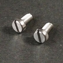 【新品未使用】ビンテージに！ マイナス頭のボトルケージ用ボルト (ステンレス製 径M5 x 10mm)・送料:普通郵便 全国一律 84円_画像1