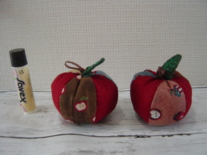 Art hand Auction Price reduced! Country goods ★ Handmade ★ Maggie Angel/Interesting apples (set of 2), Handmade items, interior, miscellaneous goods, panel, Tapestry