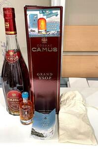 ■H73404:CAMUS カミュ グランド VSOP コニャック ブランデー 700ml 40% ミニチュアボトル付き 未開栓 同梱不可