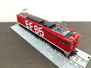 TOMIX 2113 JR EF65-1000形電気機関車（1118号機・レインボー塗装）