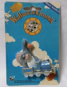 Wallace and Gromit ウォレスとグルミット　ペンギンに気をつけろ！ フィギュアマグネット ペンギンと汽車 GIFTWARE INTERNAtIONAL