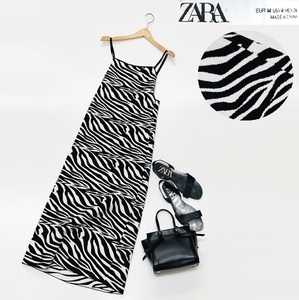 未使用品 /M/ ZARA ゼブラ柄 ジャガードアニマルワンピース レディース ドレス カジュアル フェミニン 大人可愛い ガーリー デイリー ザラ