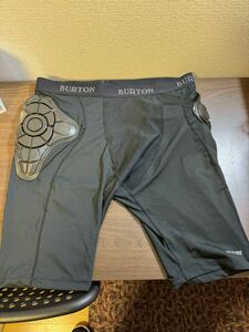 BURTON TOTAL INPACT SHORT