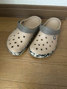 crocs(クロック) M4W6 22cm ヒョウ柄 中古