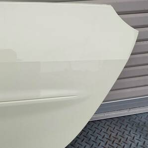 MCC スマート 450 左 ドア パネル 純正色 白（クリームかかった白色） 低走行車 屋根付き車庫車両からの取り外しの画像4