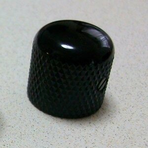 Montreux Brass Dome Knob Black コントロールノブ 2個セット #1352 ミリピッチ 日本全国送料無料！