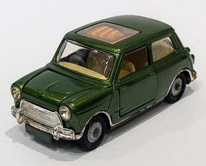 60 period britain Corgi BMC Mini Cooper manifik1st England made 