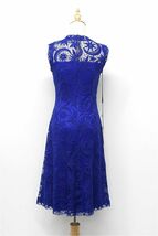 HGB-A285/未使用 新品 TADASHI SHOJI タダシショージ ドレス ひざ丈ワンピース ノースリーブ 総柄 星 月 刺繍 レース 0 S 青_画像5