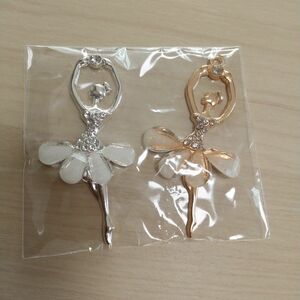 【同梱200円引】 バレリーナ チャーム ２点 ピンクゴールド シルバー バレエ キラキラ アクセサリー