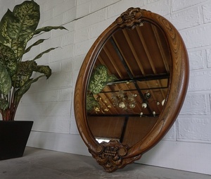 洋館　西洋　クラシカル　壁掛け　ウォールミラー　鏡　オーク材　彫刻　展示品　英国　カフェ　ディスプレイ　アンティーク　姿見　