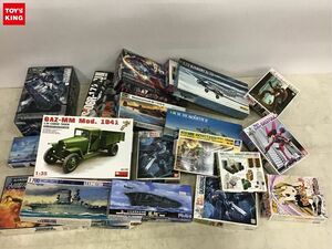 1円〜 同梱不可 ジャンク 1/700等 日本海軍航空母艦 鳳翔 1944、聖戦士ダンバイン バストール 他